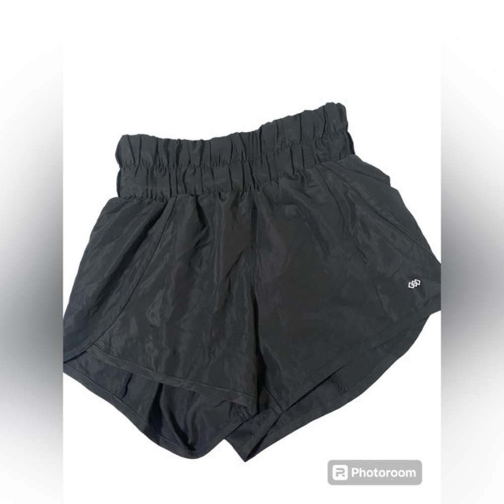 Leg3nd high rise shorts Size S